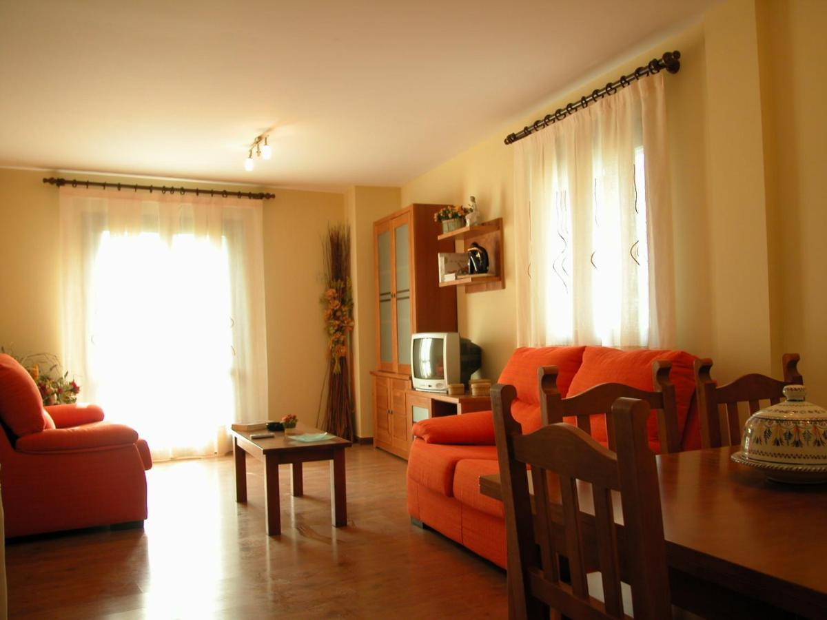 Apartamentos Estop Sahun Zimmer foto